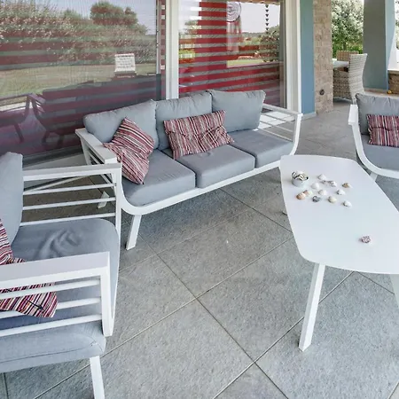 Gorgeous In Holiday home *